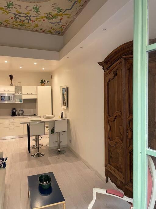 Luxury Apartment In The Heart Of Old Town Nice. מראה חיצוני תמונה
