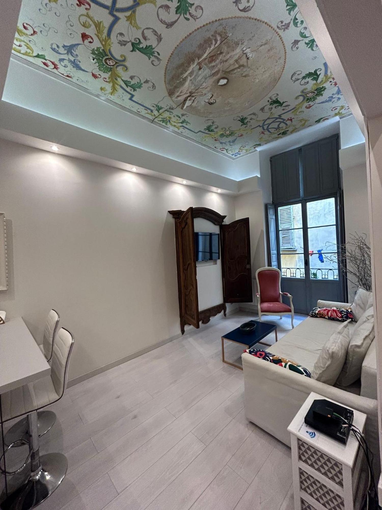 Luxury Apartment In The Heart Of Old Town Nice. מראה חיצוני תמונה