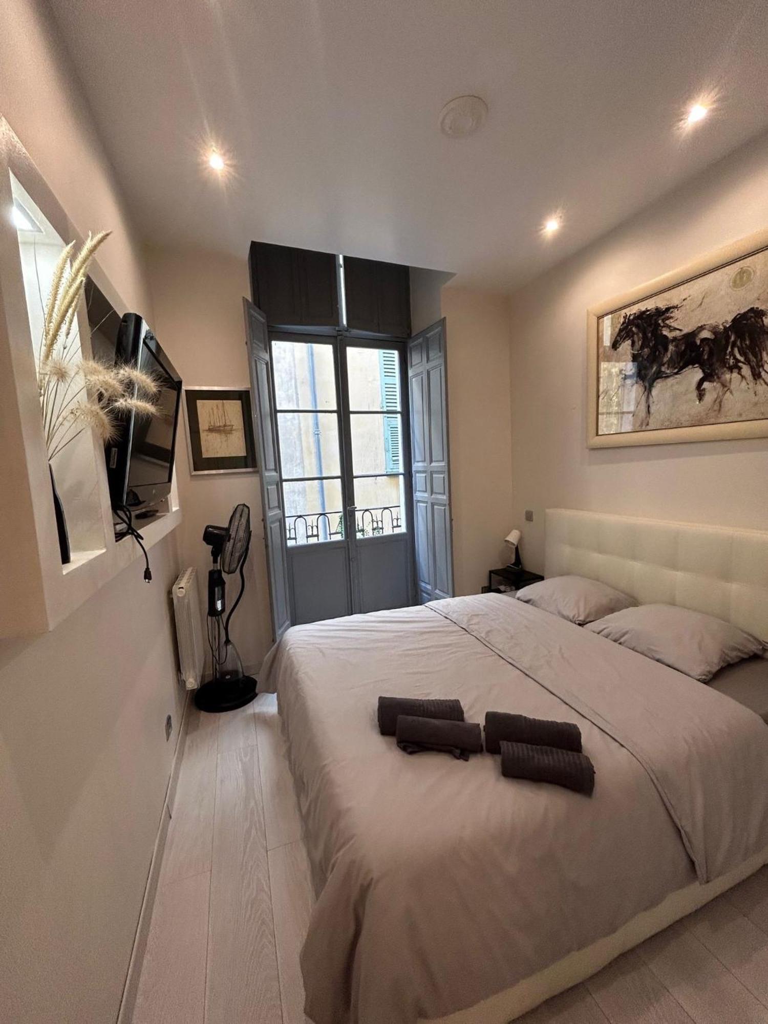 Luxury Apartment In The Heart Of Old Town Nice. מראה חיצוני תמונה